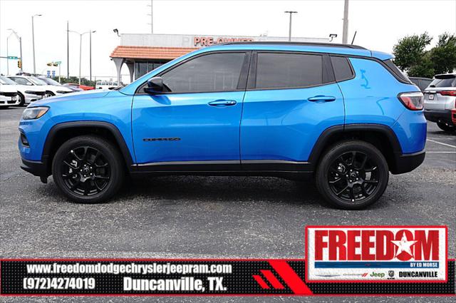 2025 Jeep Compass COMPASS LATITUDE 4X4