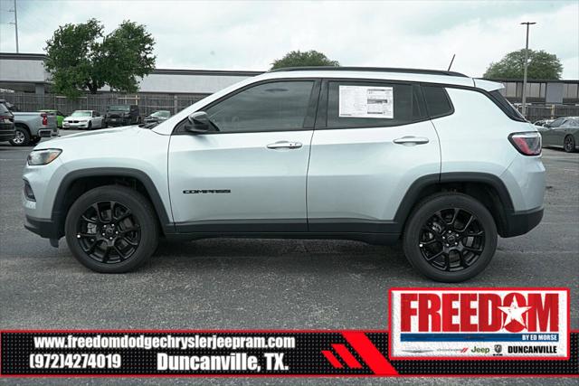 2025 Jeep Compass COMPASS LATITUDE 4X4