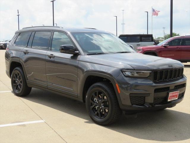 2025 Jeep Grand Cherokee GRAND CHEROKEE L ALTITUDE 4X4