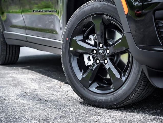 2025 Jeep Grand Cherokee GRAND CHEROKEE L ALTITUDE 4X2