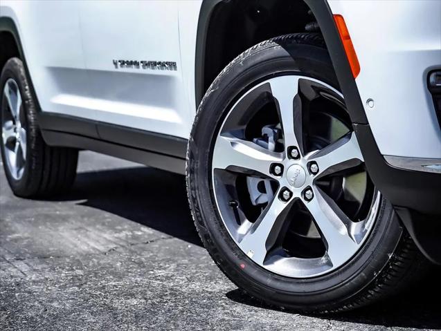 2025 Jeep Grand Cherokee GRAND CHEROKEE L LIMITED 4X4