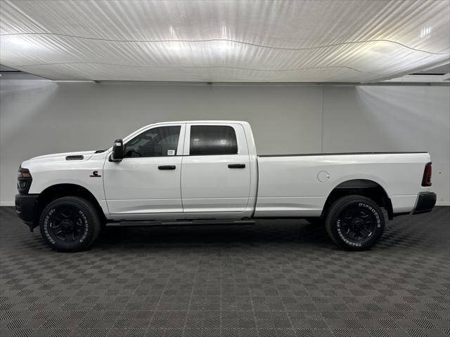 2025 RAM Ram 3500 RAM 3500 TRADESMAN CREW CAB 4X4 8 BOX