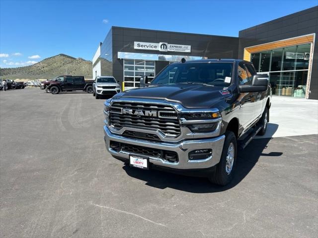 2025 RAM Ram 3500 RAM 3500 TRADESMAN CREW CAB 4X4 64 BOX