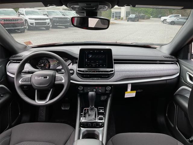 2025 Jeep Compass COMPASS SPORT 4X4