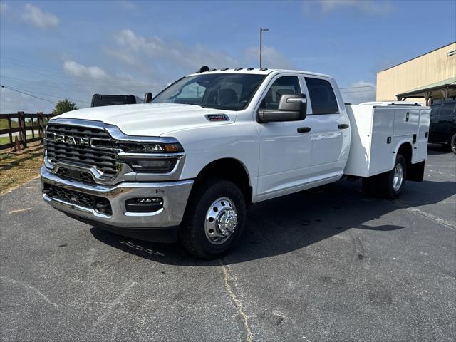 2025 RAM Ram 3500 Chassis Cab RAM 3500 TRADESMAN CREW CAB CHASSIS 4X4 60 CA