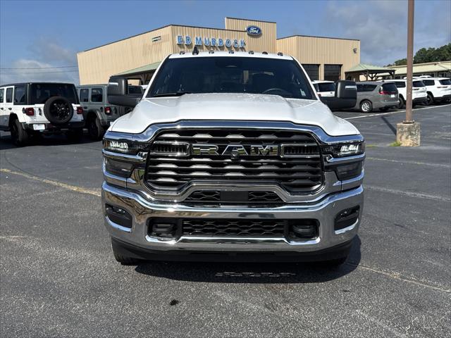 2025 RAM Ram 3500 Chassis Cab RAM 3500 TRADESMAN CREW CAB CHASSIS 4X4 60 CA