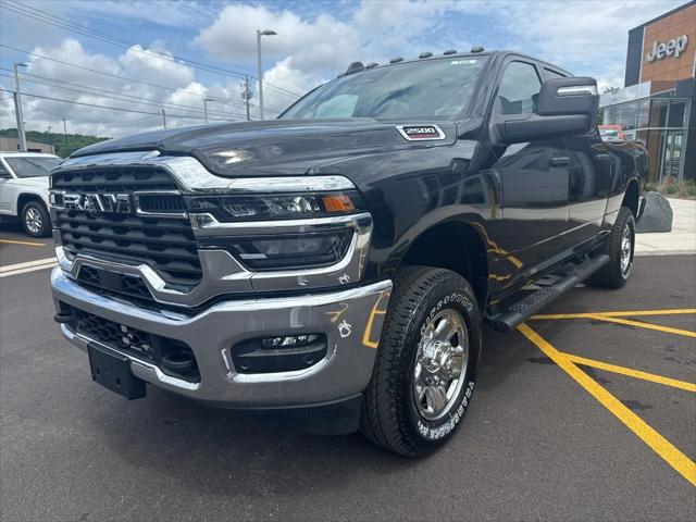 2025 RAM Ram 2500 RAM 2500 TRADESMAN CREW CAB 4X4 64 BOX