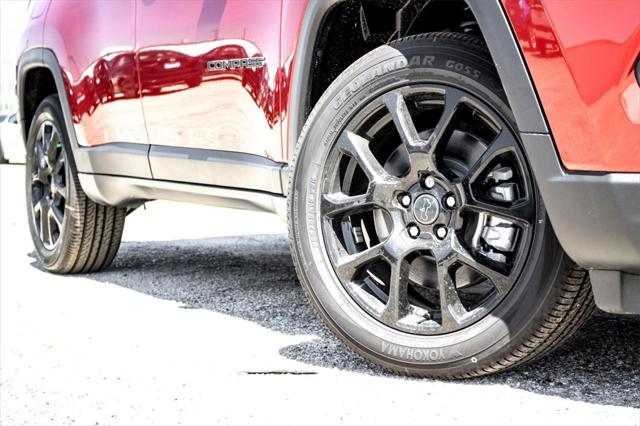 2025 Jeep Compass COMPASS LATITUDE 4X4