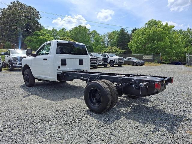 2025 RAM Ram 3500 Chassis Cab RAM 3500 TRADESMAN CHASSIS REGULAR CAB 4X4 84 CA