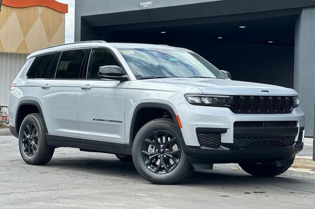 2025 Jeep Grand Cherokee GRAND CHEROKEE L ALTITUDE X 4X4
