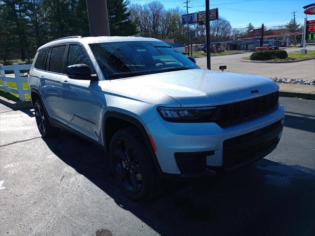 2025 Jeep Grand Cherokee GRAND CHEROKEE L ALTITUDE 4X4