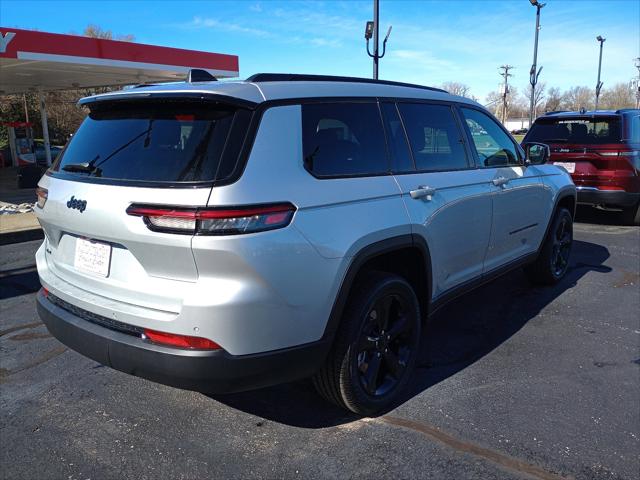 2025 Jeep Grand Cherokee GRAND CHEROKEE L ALTITUDE 4X4