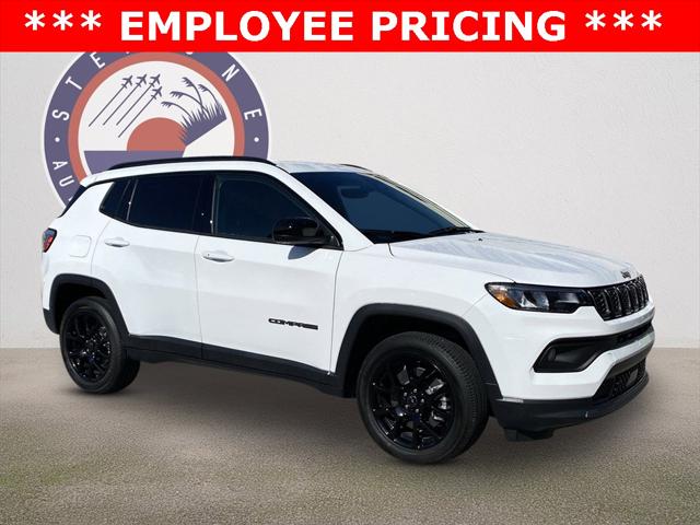 2025 Jeep Compass COMPASS LATITUDE 4X4