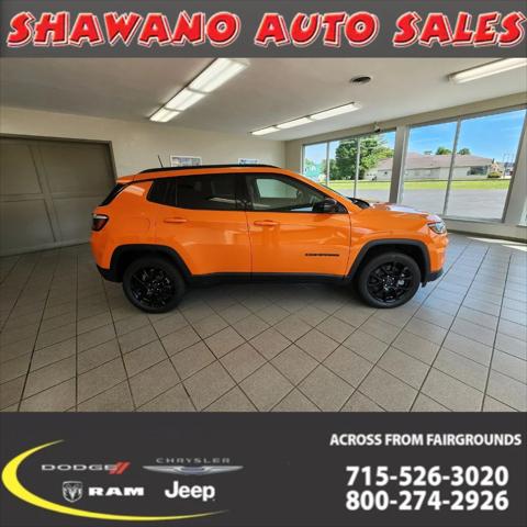 2025 Jeep Compass COMPASS LATITUDE 4X4