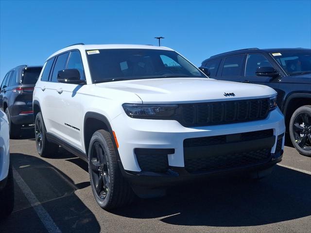2025 Jeep Grand Cherokee GRAND CHEROKEE L ALTITUDE X 4X4
