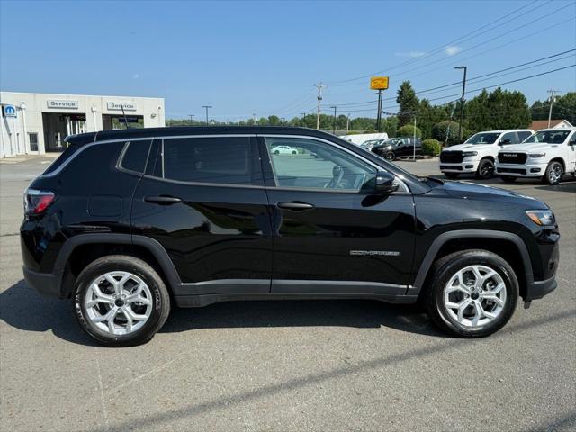 2025 Jeep Compass COMPASS SPORT 4X4