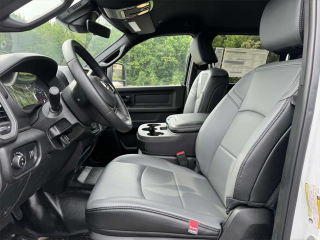 2025 RAM Ram 2500 RAM 2500 TRADESMAN CREW CAB 4X4 64 BOX