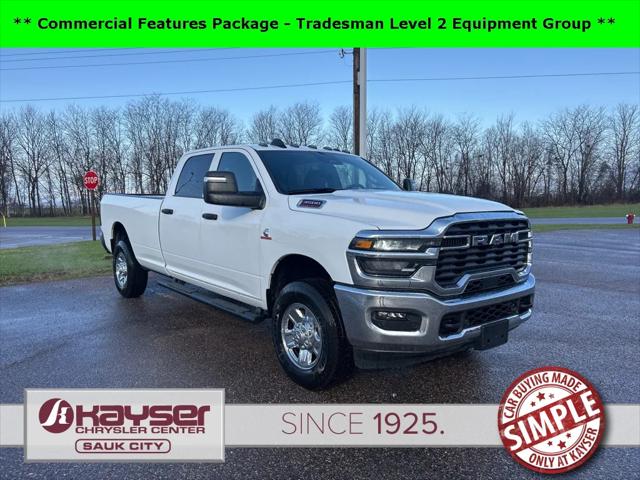 2025 RAM Ram 3500 RAM 3500 TRADESMAN CREW CAB 4X4 8 BOX