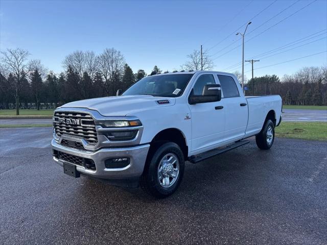 2025 RAM Ram 3500 RAM 3500 TRADESMAN CREW CAB 4X4 8 BOX