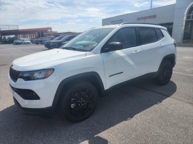 2025 Jeep Compass COMPASS LATITUDE 4X4