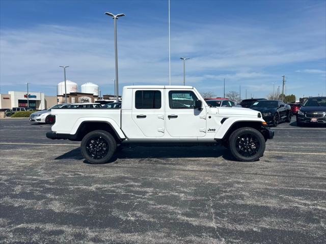 2025 Jeep Gladiator GLADIATOR NIGHTHAWK 4X4