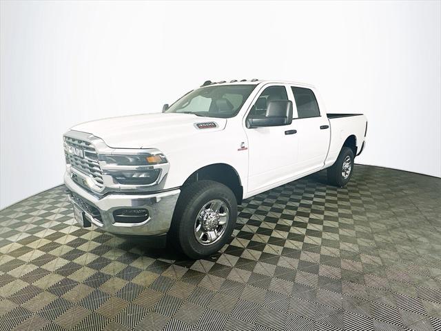 2025 RAM Ram 3500 RAM 3500 TRADESMAN CREW CAB 4X4 64 BOX