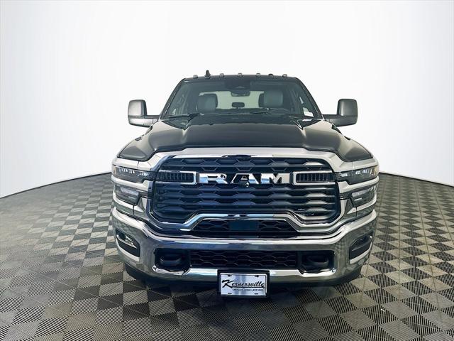 2025 RAM Ram 3500 RAM 3500 TRADESMAN CREW CAB 4X4 64 BOX