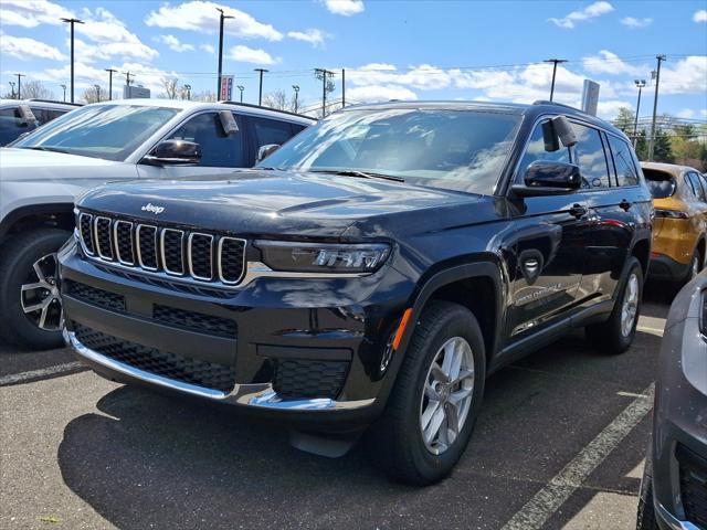 2025 Jeep Grand Cherokee GRAND CHEROKEE L LAREDO 4X4