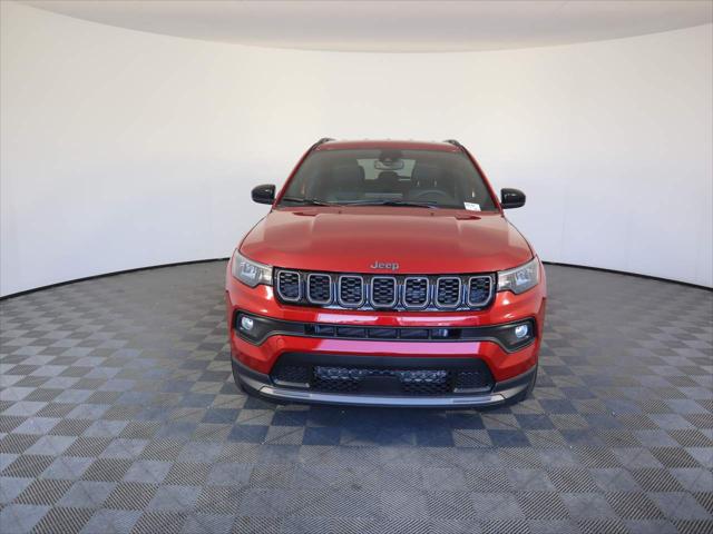 2025 Jeep Compass COMPASS LATITUDE 4X4