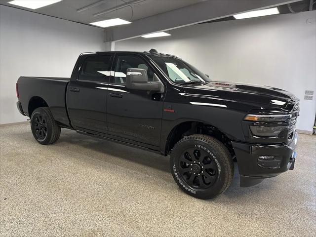 2025 RAM Ram 3500 RAM 3500 LARAMIE CREW CAB 4X4 64 BOX
