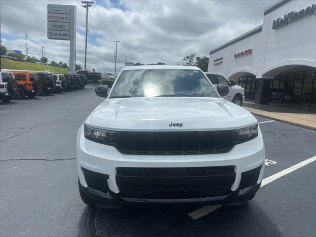 2025 Jeep Grand Cherokee GRAND CHEROKEE L ALTITUDE 4X2