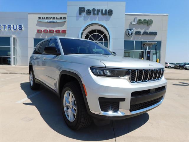 2025 Jeep Grand Cherokee GRAND CHEROKEE L LAREDO X 4X4