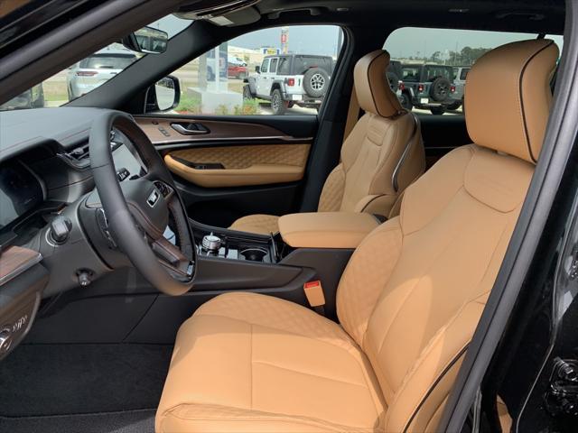 2025 Jeep Grand Cherokee GRAND CHEROKEE L SUMMIT 4X4
