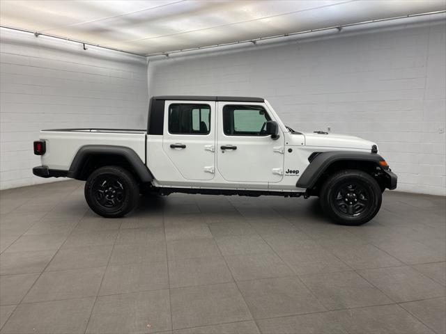 2025 Jeep Gladiator GLADIATOR SPORT 4X4