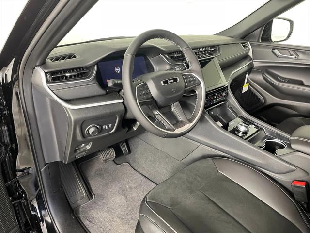 2025 Jeep Grand Cherokee GRAND CHEROKEE L ALTITUDE 4X4