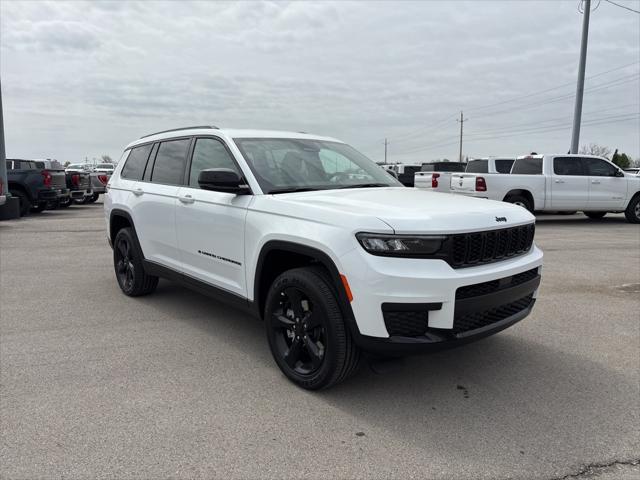 2025 Jeep Grand Cherokee GRAND CHEROKEE L ALTITUDE 4X4