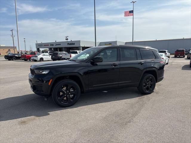 2025 Jeep Grand Cherokee GRAND CHEROKEE L ALTITUDE 4X4