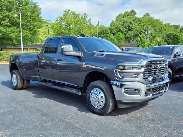 2025 RAM Ram 3500 RAM 3500 TRADESMAN CREW CAB 4X4 8 BOX