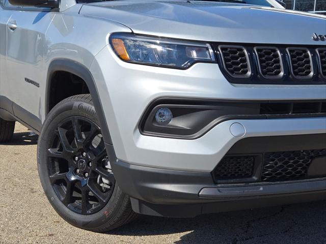 2025 Jeep Compass COMPASS LATITUDE 4X4