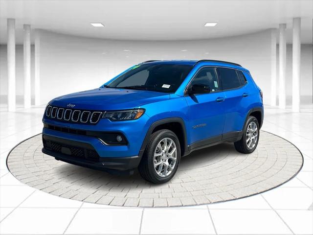 2024 Jeep Compass Latitude Lux FWD
