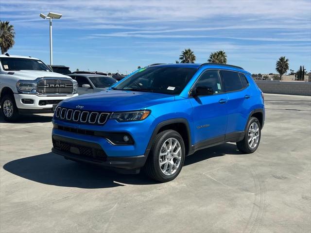 2024 Jeep Compass Latitude Lux FWD