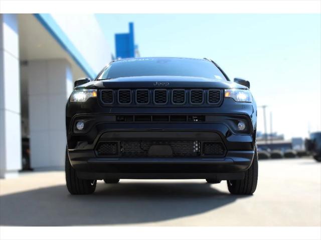 2025 Jeep Compass COMPASS LATITUDE 4X4