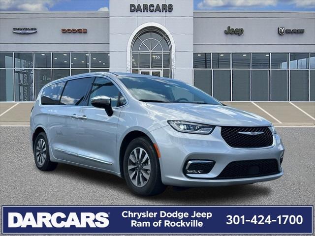 2023 Chrysler Pacifica Hybrid Limited