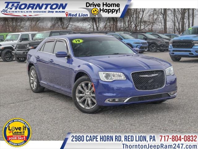2019 Chrysler 300 Touring L AWD