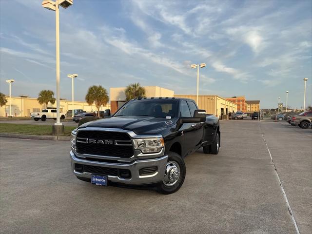 2023 RAM 3500 Tradesman Crew Cab 4x2 8 Box