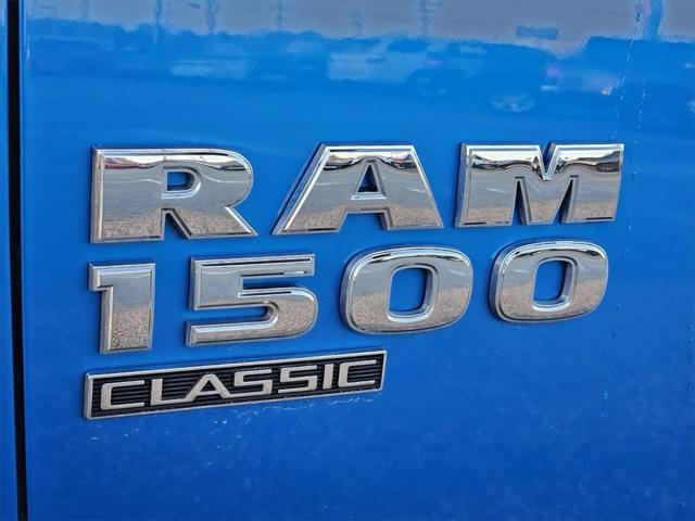 2022 RAM 1500 Classic SLT Crew Cab 4x4 57 Box