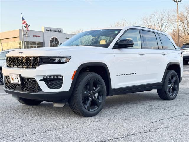 2025 Jeep Grand Cherokee GRAND CHEROKEE LIMITED 4X4
