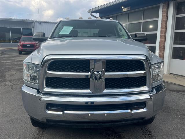 2017 RAM 2500 Tradesman Crew Cab 4x4 64 Box