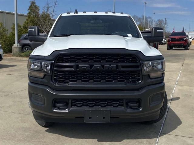2024 RAM Ram 3500 Chassis Cab RAM 3500 TRADESMAN CREW CAB CHASSIS 4X4 60 CA