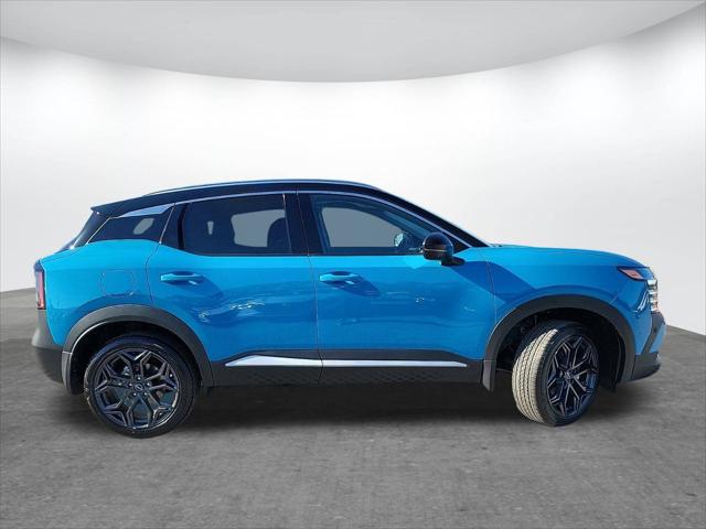 2025 Nissan Kicks SR FWD